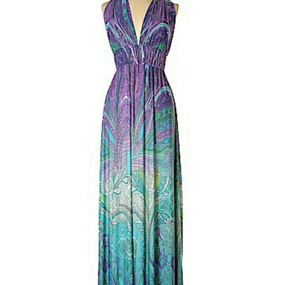 1970s style Maxi Halter Dress with twisted back detail - Picture 5 of 5